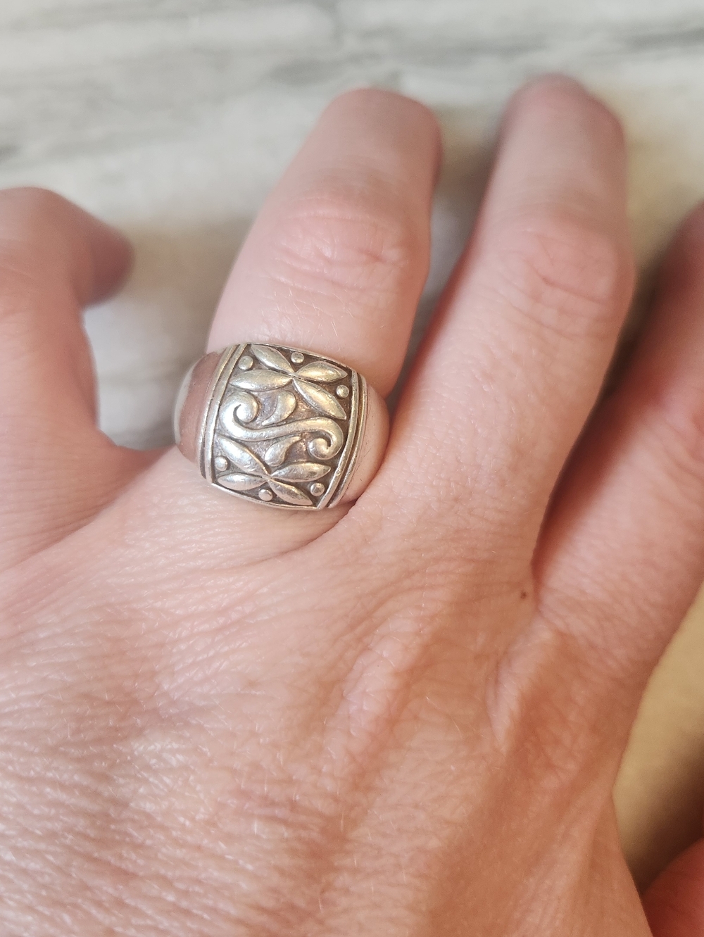 Heavy Sterling Silver Scroll Dome Ring - 925, Size 8